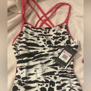 New Nike swimsuit size 6